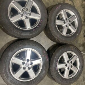 JDM USED NISSAN OEM WHEELS AND USED TIRES  SPEC : 5X114.3  16.5JJ  OFFSET  40